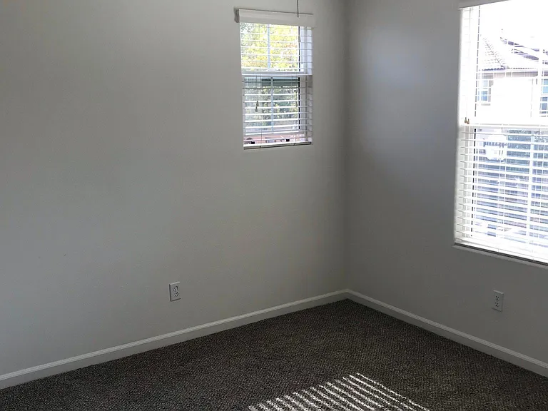 3689 Richmond Ave — Photo 5