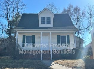 528 D St, Staunton, VA 24401