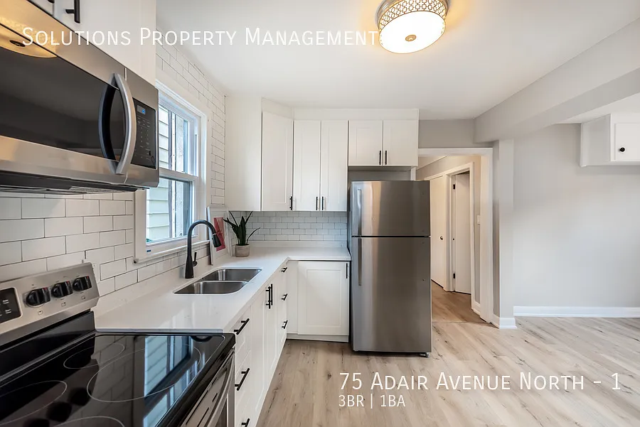 **Main Floor 3 Bedroom w/ almost 1200 square feet of living space** — Photo 2
