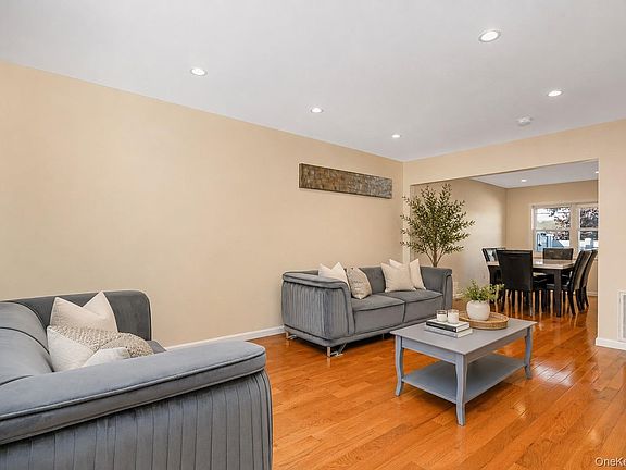 3rd image of 426 N Corona Avenue #7