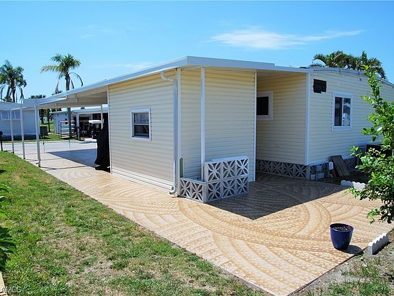 5th image of 126 Nicklaus Blvd