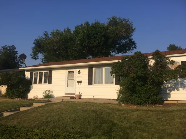 2220 S Mitchell St, Casper, WY 82601