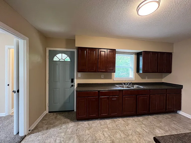 3525 N Trezevant St — Photo 15