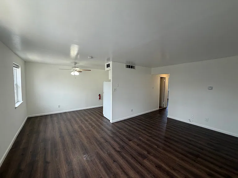227 Whiteland Ave — Photo 9