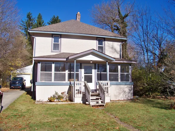 505 E Van Buren St, Gobles, MI 49055