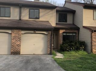 605 Hanover Ct, Chesterbrook, PA 19087