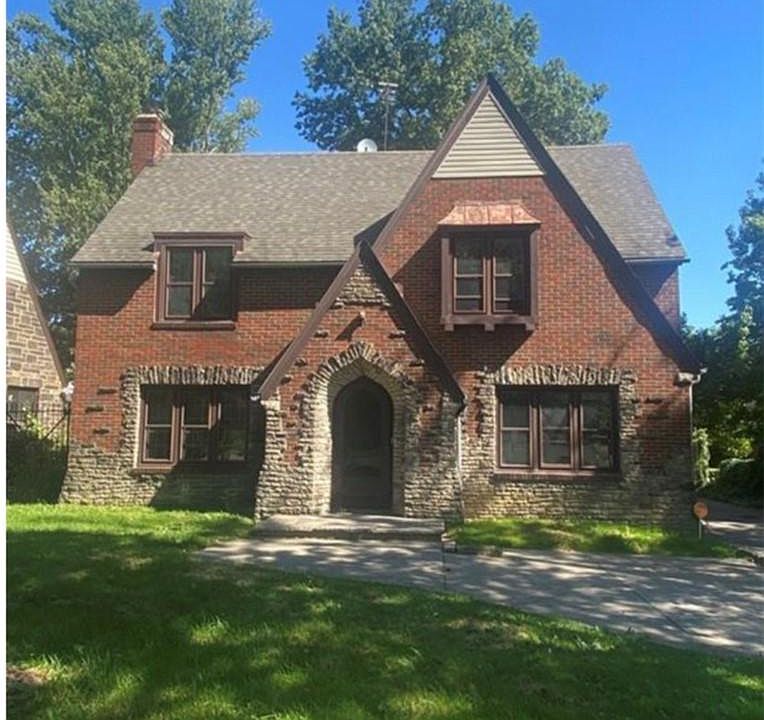 1st image of 4037 Hudson Dr