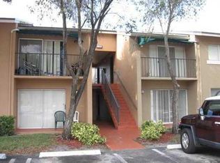 1129 Lake Victoria Dr APT N, West Palm Beach, FL 33411
