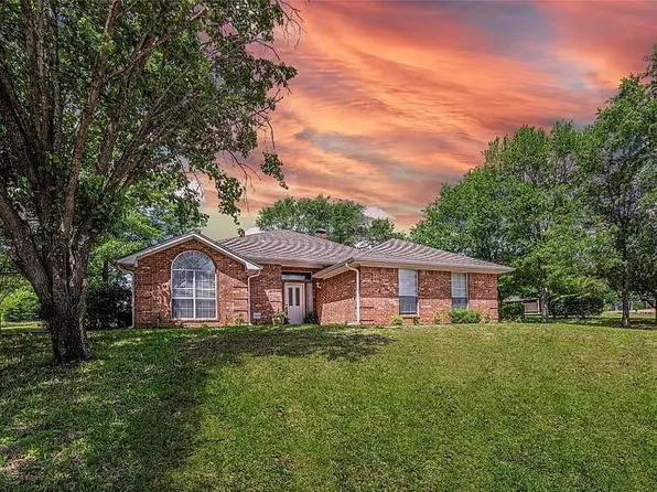 261 Colonial Circle, Athens, TX 75751