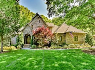 8320 Victoria Lake Dr, Waxhaw, NC 28173