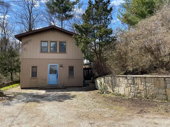 12 Beach Lane Ct, Portage, IN 46368