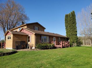 16809 310th St, Center City, MN 55012