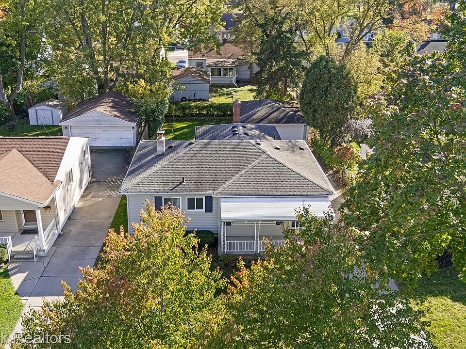 1602 Millard Ave, photo 3