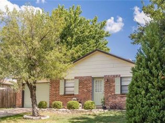 4th image of 848 Pine Mountain Dr