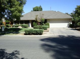 6228 N Prospect Ave, Fresno, CA