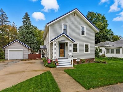 820 2nd St NW, Waverly, IA, 50677