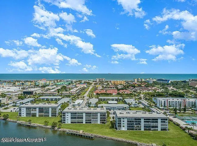 2 bed, 2.0 bath, 1058 sqft, $2,600 — Photo 4