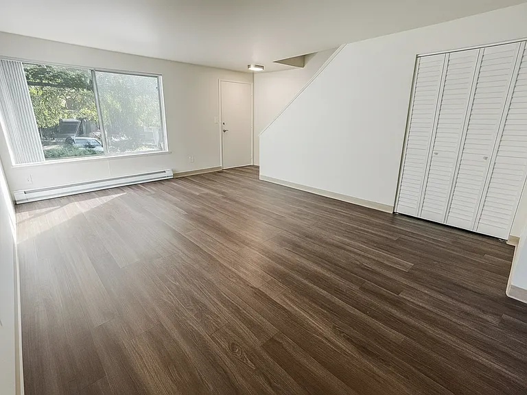 LC125th Townhomes — Photo 3