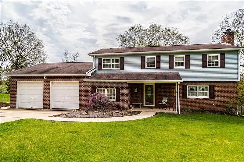 220 Beech Rd photo 1