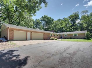 2600 Shady Ln, Quincy, IL 62305