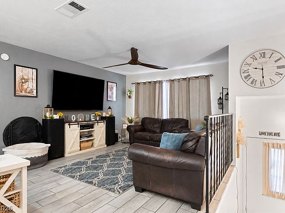 3rd image of 4664 El Canasta Way