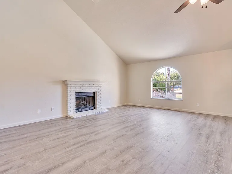 2130 Hidden Canyon Way — Photo 13