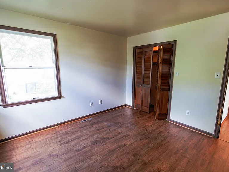 213 Laurel Ave #B — Photo 12