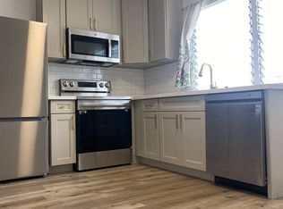662 Hahaione St #A, Honolulu, HI 96825
