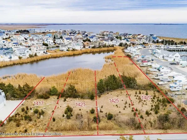 1425 Radio Rd, Little Egg Harbor, NJ 08087