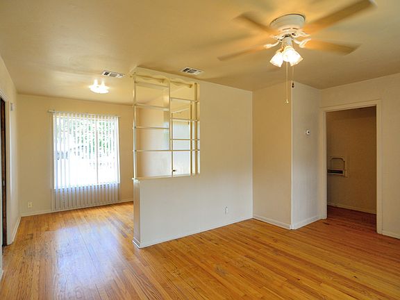 3rd image of 615 Wayside Dr