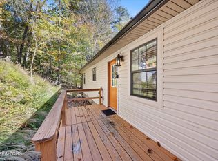 1305 Cove Pointe Rd, La Follette, TN 37766