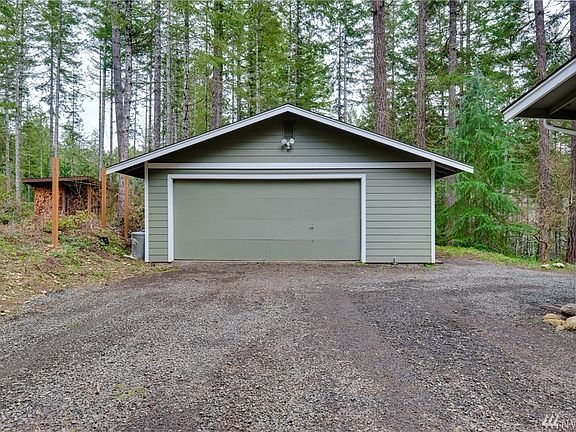 3rd image of 1100 Stavis Ln NW