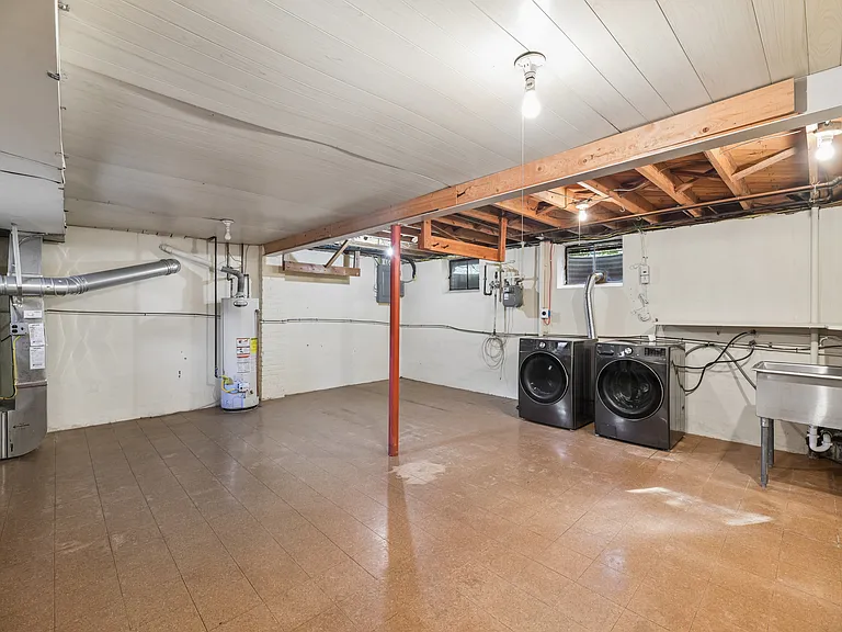 1106 Westbriar Ct NE — Photo 31
