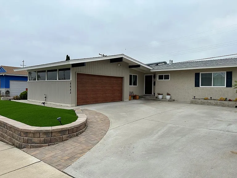 6642 Carthage St — Photo 11