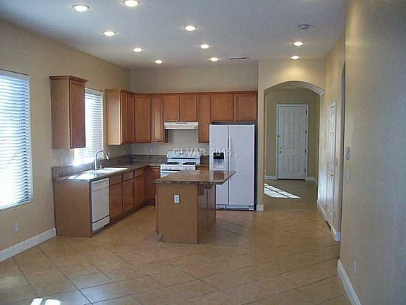 3rd image of 10818 Brumana Ct
