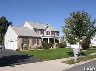 2372 Esquire Dr, Easton, PA 18045