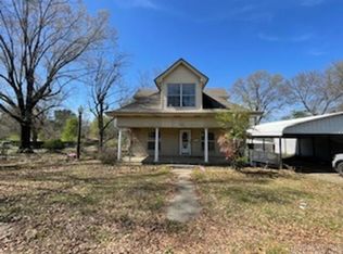 214 S 9th St, De Queen, AR 71832