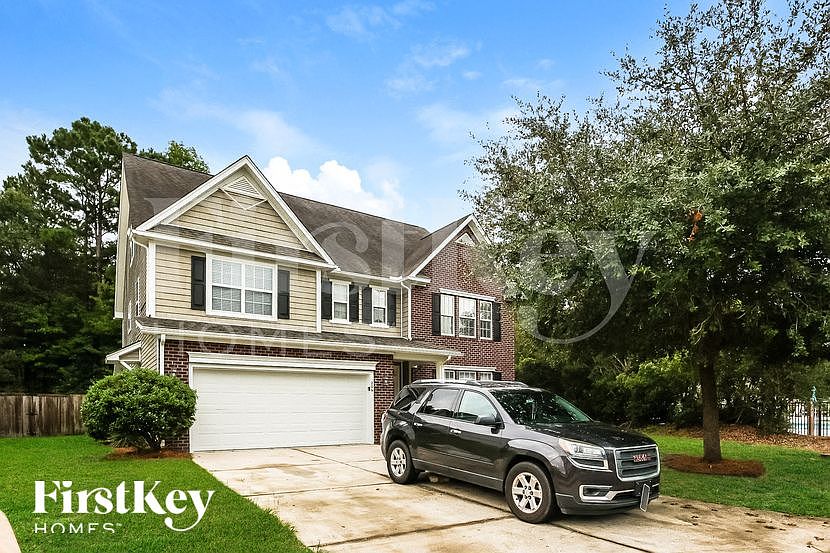 1st image of 206 Sabal Palmetto Ct