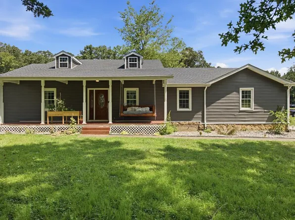 710 Red Hill Rd, Nortonville, KY 42442