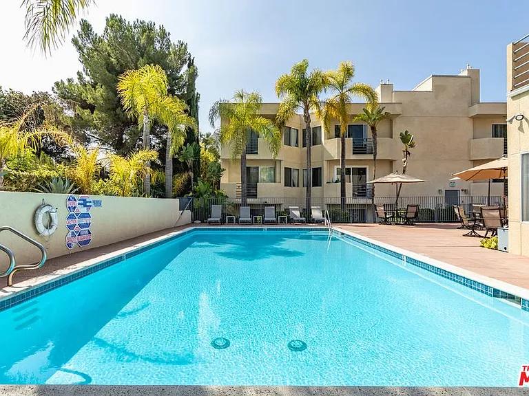 3460 S Centinela Ave — Photo 37