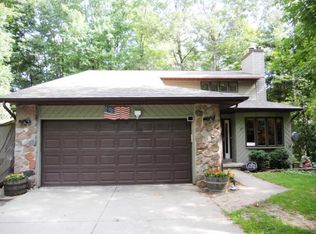 3054 Big Timber Cir, Green Bay, WI 54313
