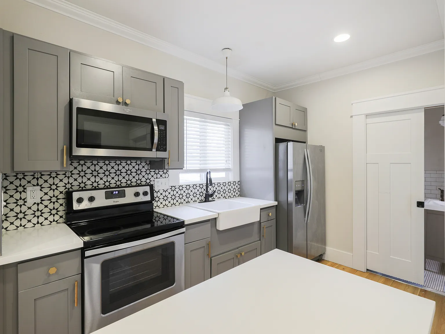 2 bed, 1200 sqft, $2,650 — Photo 4