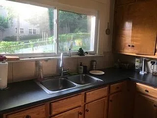 201 W Louise St — Photo 5
