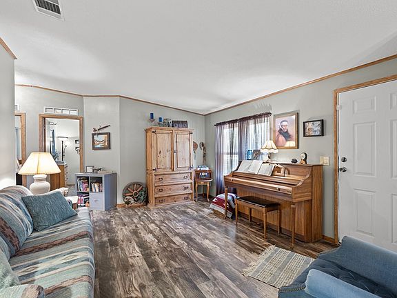 2nd image of 6689 SE 55th St