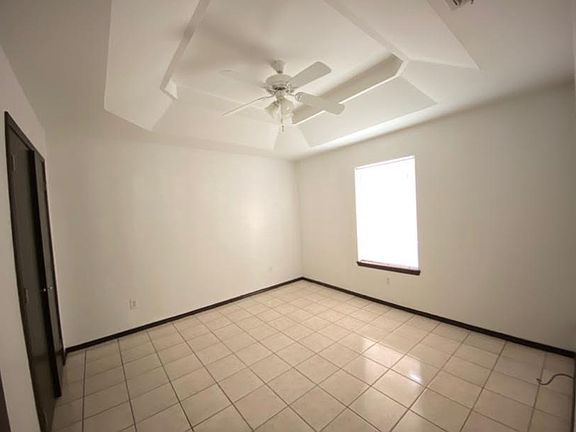 4th image of 7114 Venus Dr APT 1