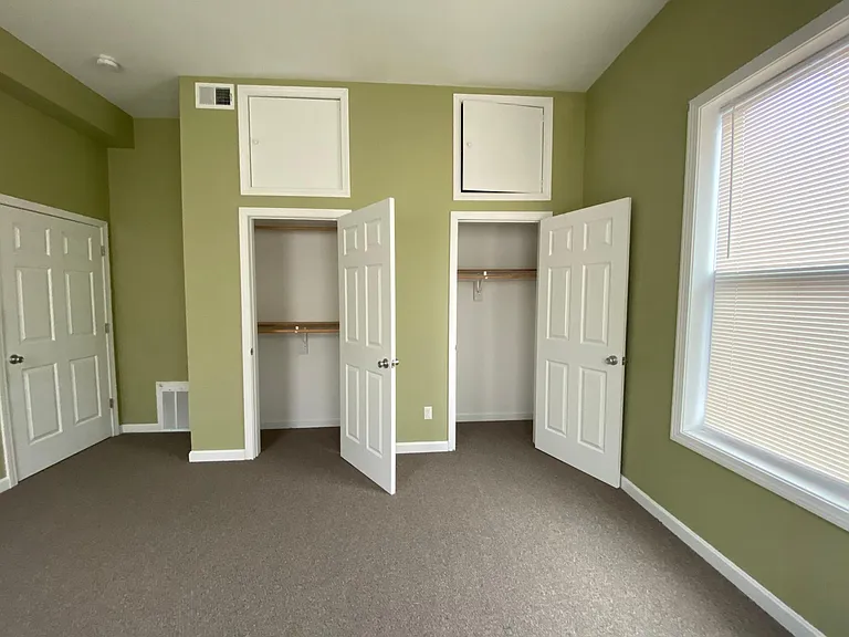 12 Main St #8 — Photo 11