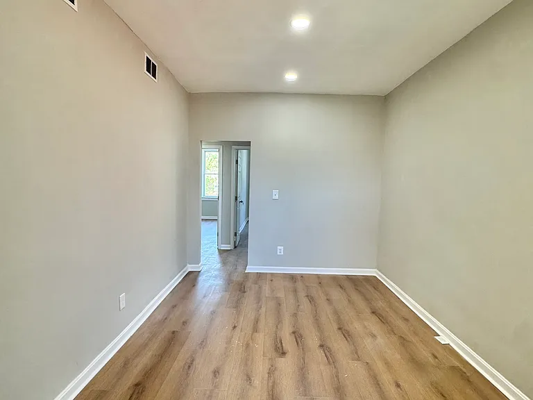 2547 Park Heights Ter #2 — Photo 9