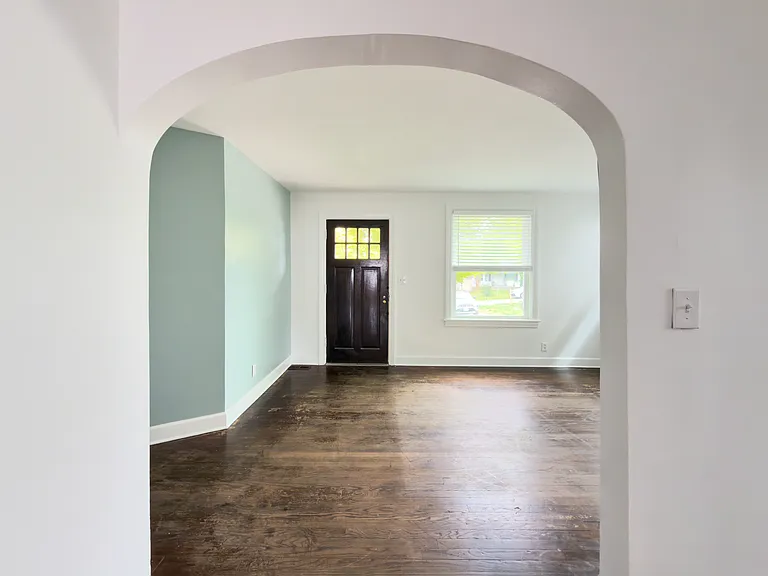543 Stevenson St — Photo 2