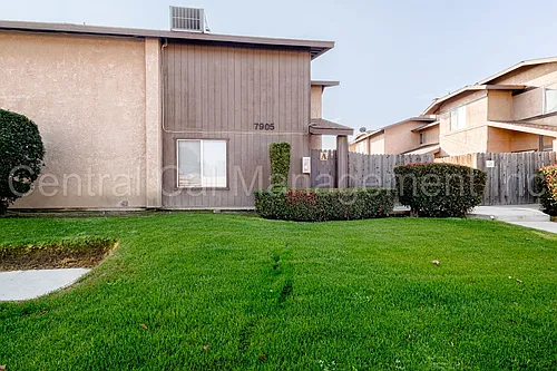 7905 S Laurelglen Blvd #A-D Photo 1