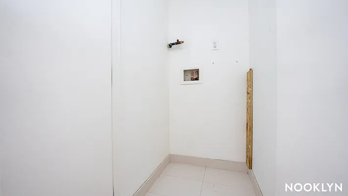 Rented by Nooklyn NYC LLC | media 8